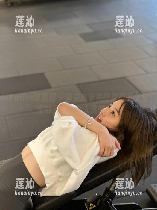 Feilin嗲囡囡 - 精美高清美图展现龙女宝宝的温柔，令人沉醉其中
