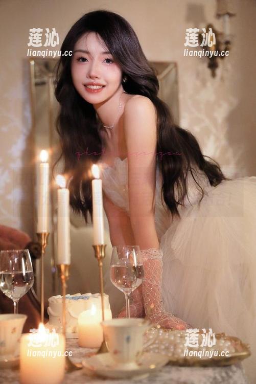 GIRLT果团网 - 来自云菲菲的死库水写真原图分享，感受清新与活力的完美结合！