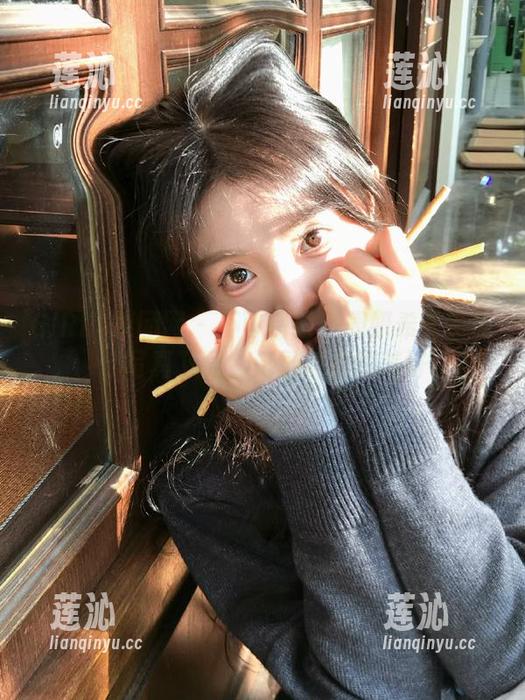 GIRLT果团网 - 不可错过！周妍希《吊带》写真下载，记录青春的美好