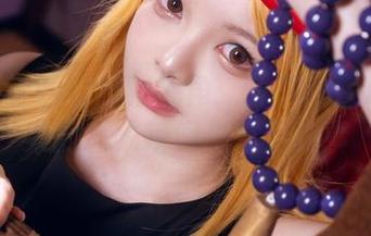 Hachi小芭的独特视角：分享Asuna写真集的动人瞬间与幕后故事