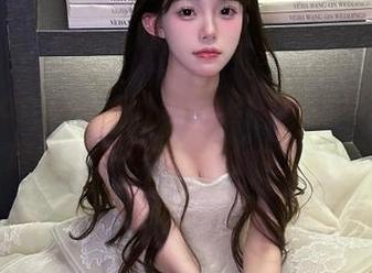 HuaYang花漾 - Angela小热巴死库水作品大放送，领取免费资源，尽情享受！