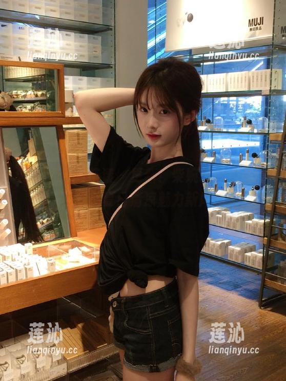 HuaYang花漾 - 更新！柴婉艺泳衣美图，展现夏日清凉魅力新风尚