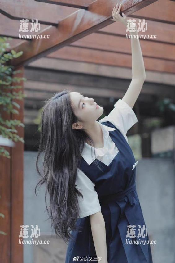 IMiss爱蜜社 - 夏日奇遇：观看娜大少爷带来的原图写真，尽享阳光与欢笑的无尽魅力！