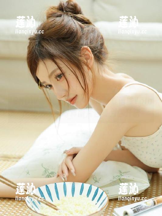 ISHOW爱秀 - 心灵栖息地：夏语蝉Yolanda的居家写真图片合集为你开启