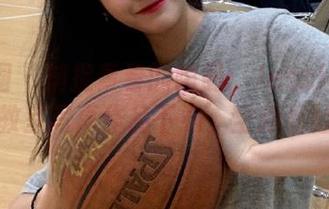 微密圈 - 捕捉青春的瞬间：Jessie婕西教室写真作品下载，全新体验