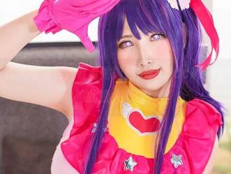 KaYa萱在线美图来袭，看看她如何把“Blacknurse”演绎得如此撩人心弦！