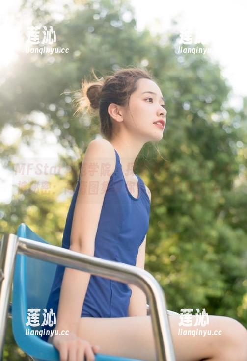 MFStar模范学院 - 探索美七mia的牛仔裤秘密：高清图集带你领略时尚新风潮！