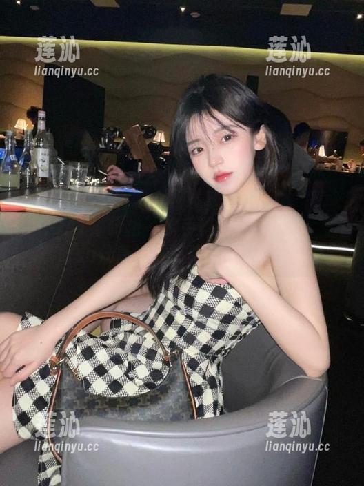 MICAT猫萌榜 - 水手服图包大揭密：雪瑞Lisa分享她的写真创作灵感与故事