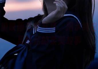倾心喵糖映画私房写真，揭示纯白少女美眉背后的柔美故事