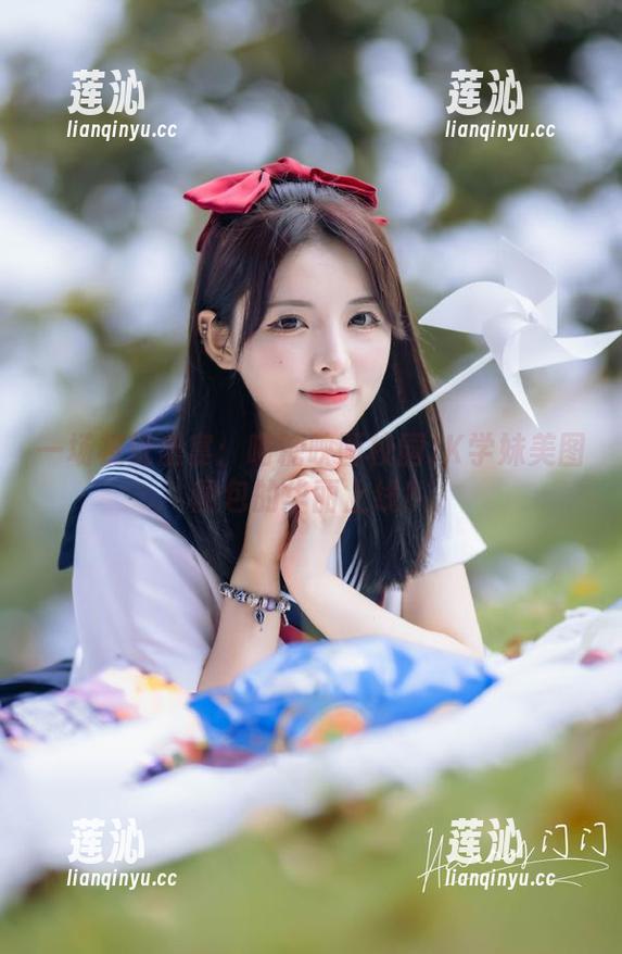 一场视觉盛宴：喵糖映画校园JK学妹美图图包的华丽上线！