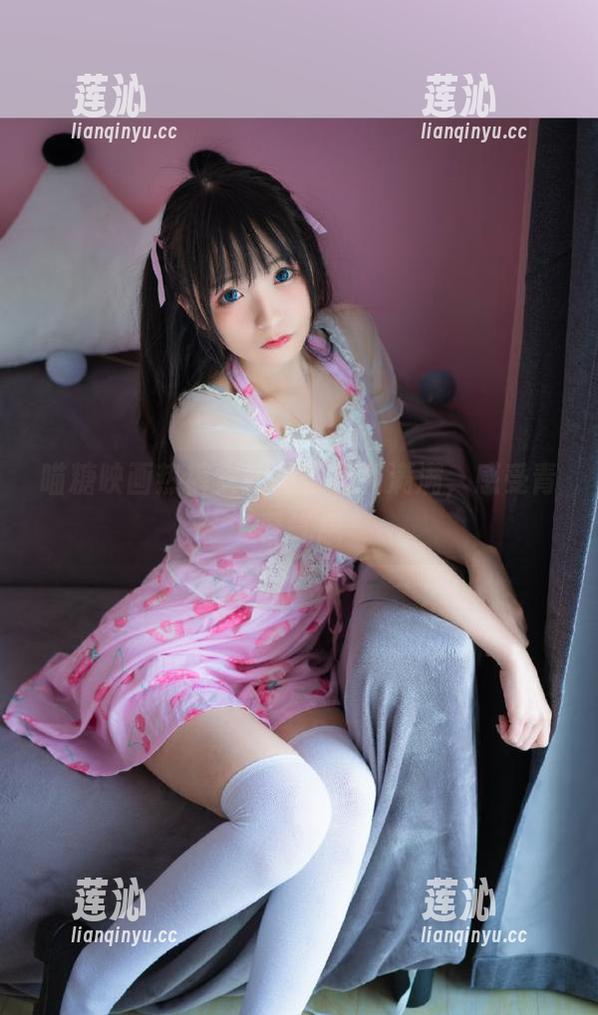 喵糖映画热裤女孩图集福利满满，感受青春气息