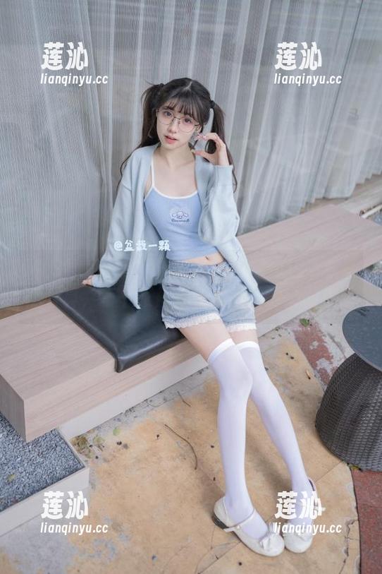 MiStar魅妍社 - FoxYini孟狐狸毛衣私房写真，每一张都是冬季温暖的心动美图