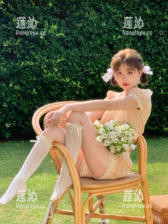 MiStar魅妍社 - 王婉悠时尚套装的美图，高清壁纸释放你的魅力与自信！