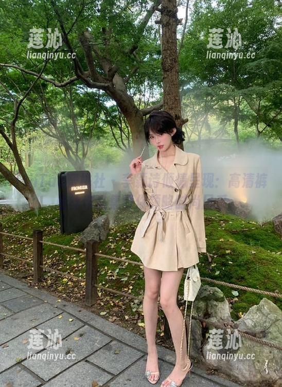 MiiTao蜜桃社 - 李颖诗倾情呈现：高清裤里丝作品集带你领略时尚风采
