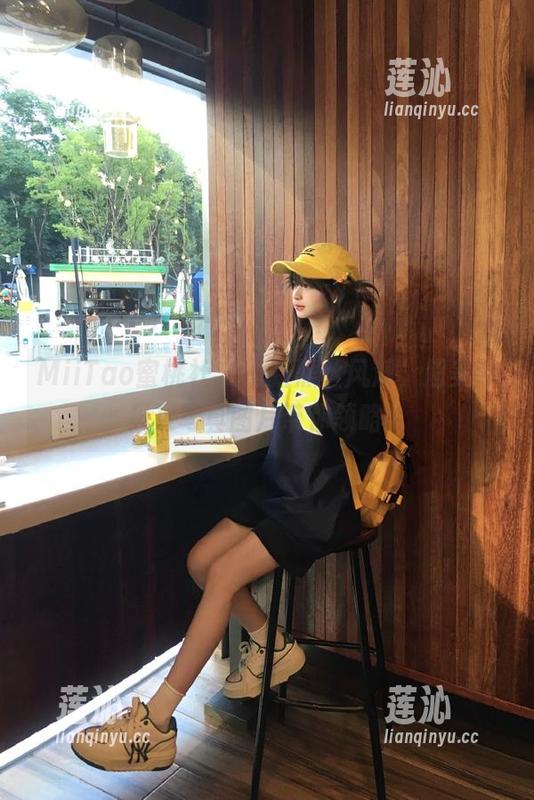 MiiTao蜜桃社 - 最新黑丝风潮，超美韩贝贝写真图片带你领略！