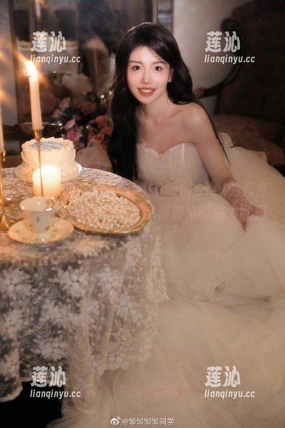 MyGirl美媛馆 - 妮儿Bluelabel的死库水精选合集：在网盘中漫游她的魅力世界与唯美瞬间