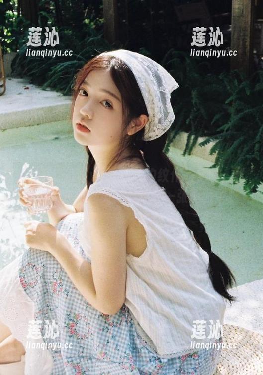 感受PuyPuyChan的豹纹作品分享，优雅与野性的完美结合在每一张画面中！
