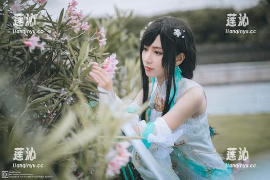 QingDouKe青豆客 - 让你心动的私拍图片：Yumi尤美学妹展现独特魅力，尽情享受青春气息
