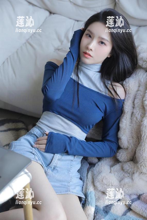 QingDouKe青豆客 - 精选图集：程彤颜妹妹的写真作品，展现她的独特风格与个性