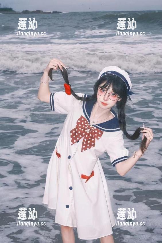 QingDouKe青豆客 - 遇见莫雅淇：女孩写真图包里的恬静与活力并存