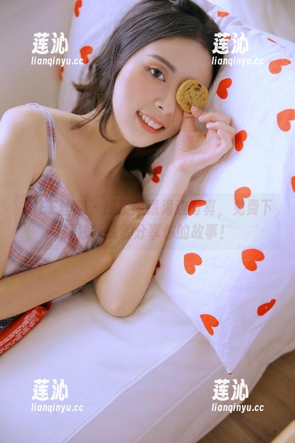 SIEE丝意 - 探索曦曦海边写真，免费下载独特资源分享你的故事！