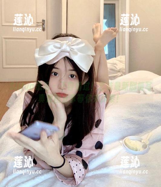 SiHua思话 - 不容错过！艺沫最新剧情写真原图分享等你来探索！