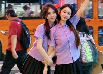 UGirls尤果网 - Angela楚楚天台写真在线发布，汇集多款美丽作品合集分享