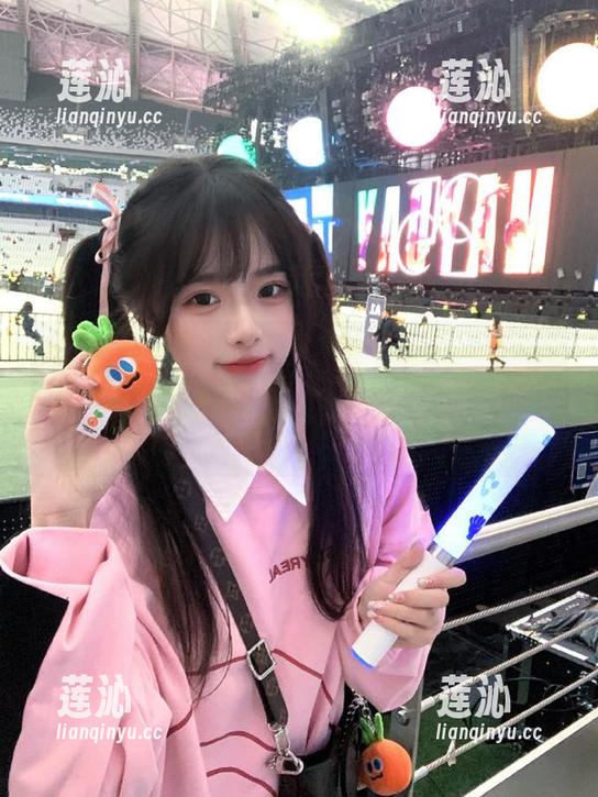 UGirls尤果网 - 周妍希美腿写真原图独家免费，给你带来不一样的艺术享受与灵感！