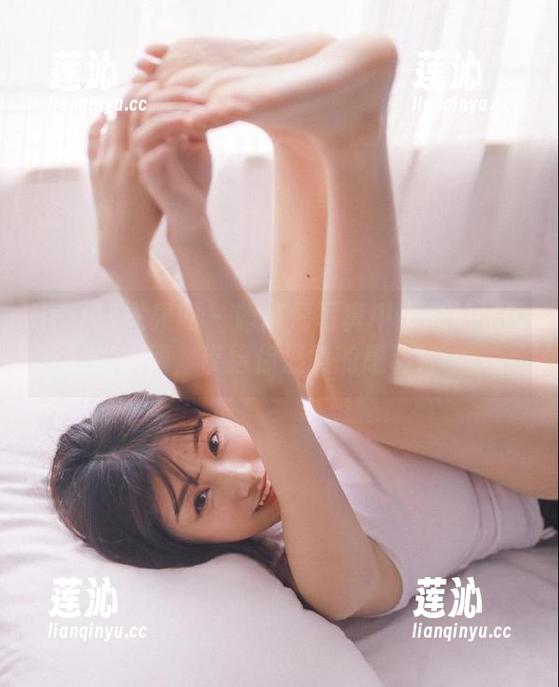 UGirls尤果网 - 超高清写真中小兔姐姐的笑颜，带给你温暖的感动！