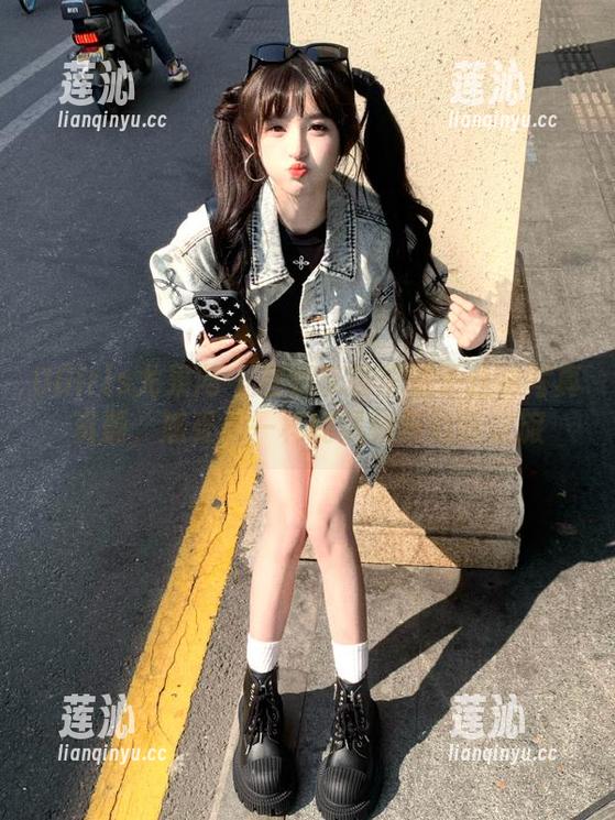 UGirls尤果网 - 在线享受李凌子丝袜写真资源，感受不一样的风格与韵味之旅