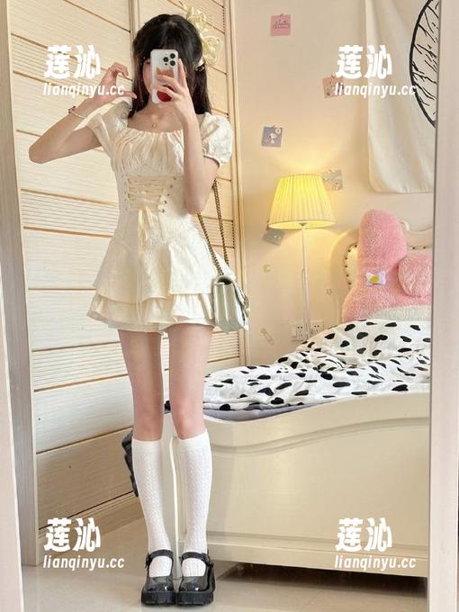 UGirls尤果网-李莉莉 UGirls尤果网 - 线上发现李莉莉的可爱作品,感受每一张照片间蕴藏的故事