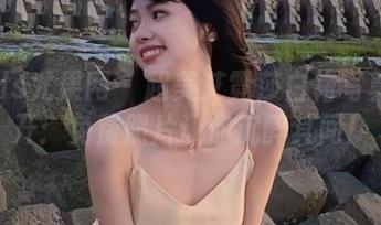 UGirls尤果网 - 超美艾霓莎白裙写真大公开：免费照片让你沉醉其间！