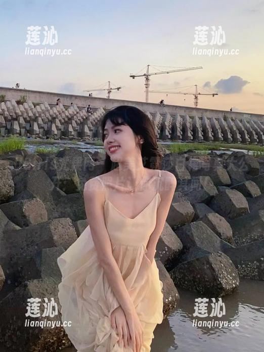 UGirls尤果网-艾霓莎 UGirls尤果网 - 超美艾霓莎白裙写真大公开:免费照片让你沉醉其间!