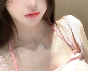 UGirls尤果网 - 在线品味赵颖儿教室作品的艺术魅力，感受她的创作之旅