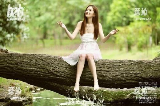 UGirls尤果网 - 不怕你不能承受！“金子熙蕾丝”原图与图包满足你对美的挑剔！