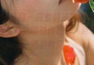 UGirls尤果网 - 探索韩沫瑜的JK图集：梦幻与现实交融的时尚旅程，尽享每一幅精彩瞬间