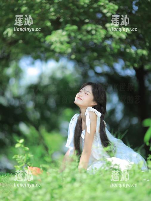 UGirls尤果网 - 走进颜美汐的JK世界，精彩图集与海量资源，尽情享受视觉的艺术之旅吧！