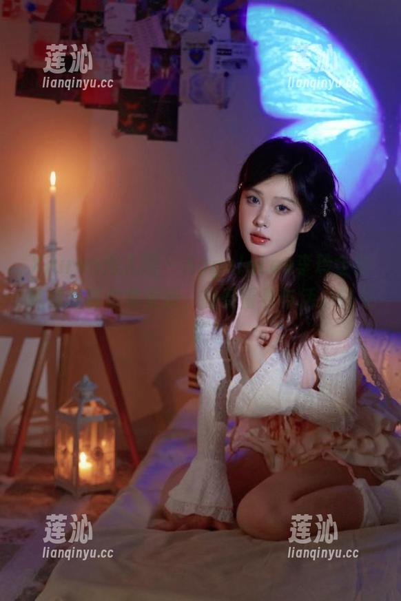 Xiuren秀人网 - AngelaLee李玲全新妹妹写真合集更新，感受青春与活力的交汇