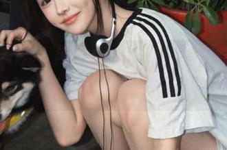 Xiuren秀人网 - Candy糖糖黑白系列写真美图，快来下载，沉浸在温柔世界里！