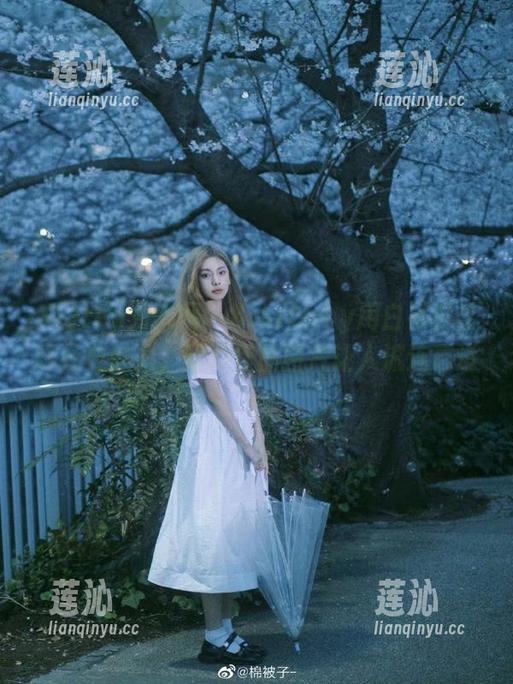Xiuren秀人网 - Kikibaby用白衬衫诠释经典魅力，精彩作品图片让人流连忘返