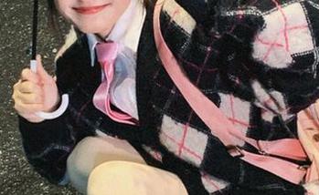 Xiuren秀人网 - 八宝icey甜心定制写真，精美图片展现少女的梦幻时光