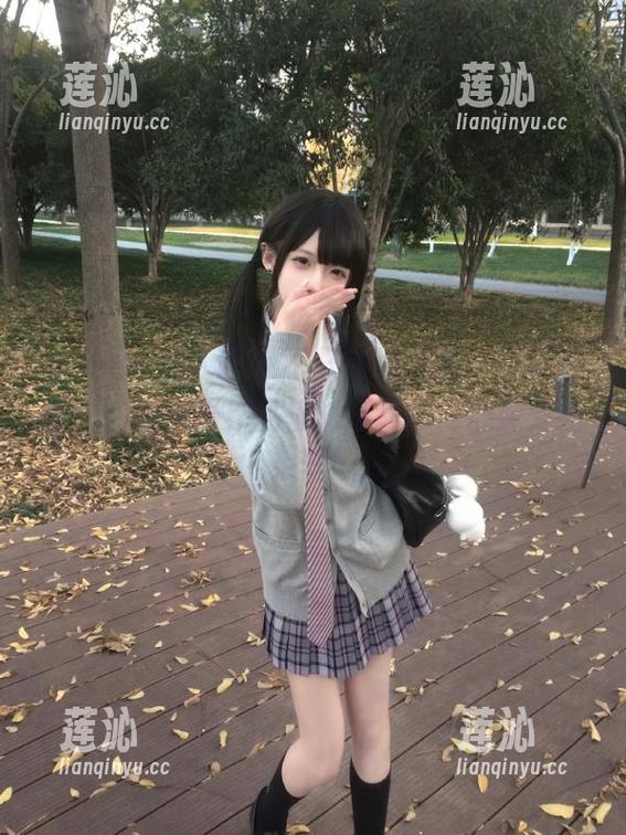 Xiuren秀人网 - 不只在线美图，初梦瑶修女的每一张作品都能打动你内心深处的柔软！