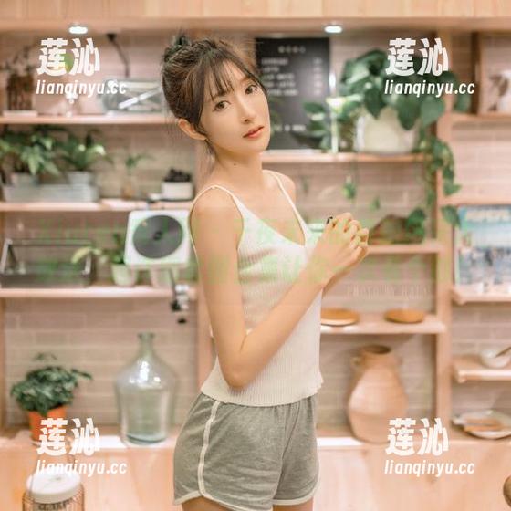 Xiuren秀人网 - 千夜未来的自拍风采大放送，超详细套图合集让你一次看个够！