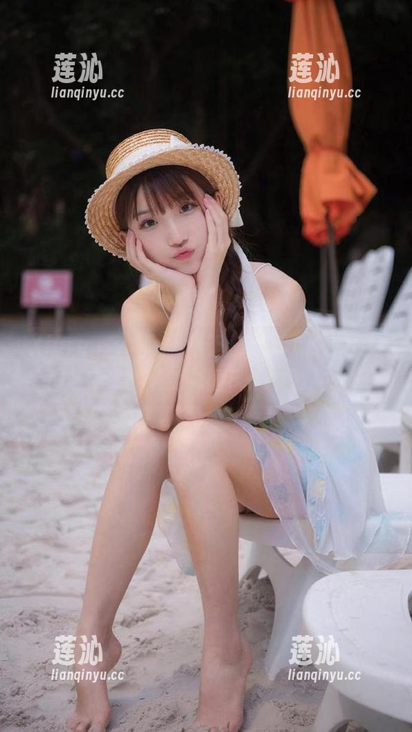 Xiuren秀人网 - 周于希Sally最新旅拍图包上线：感受异国风情的迷人魅力