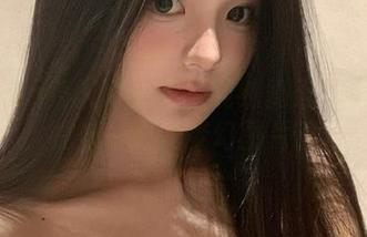 Xiuren秀人网 - 小兔纯纯夏天写真合集：清凉一夏的梦幻图片回忆