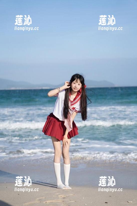 Xiuren秀人网 - 小蛮妖_honey倾情呈现修女私拍图集：唤醒内心深处的宁静与渴望