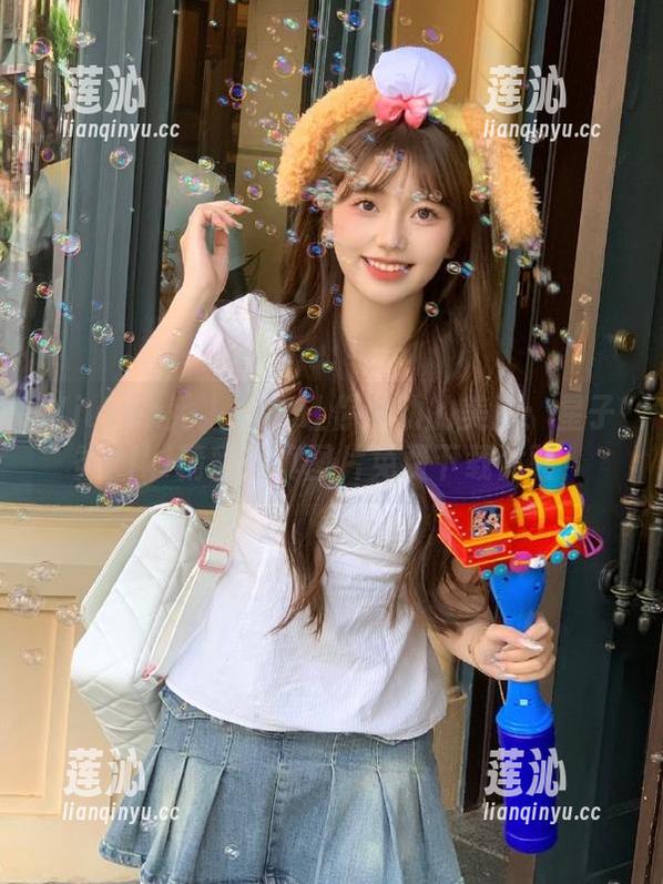 Xiuren秀人网 - 让你心动的美脚：星子柒kiki精彩写真图片免费下载体验！