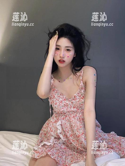Xiuren秀人网 - 惊喜更新！月酱儿圣诞主题作品曝光，给你带来不同的视觉享受！