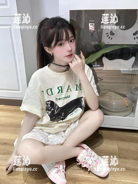Xiuren秀人网 - 清水美嘉黑色魅力闪耀，高清套图展示她的独特风格！