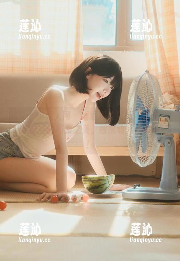 Xiuren秀人网 - 瑶啊摇的瑶高清写真：穿越时空的和服之美，细腻动人不容错过！